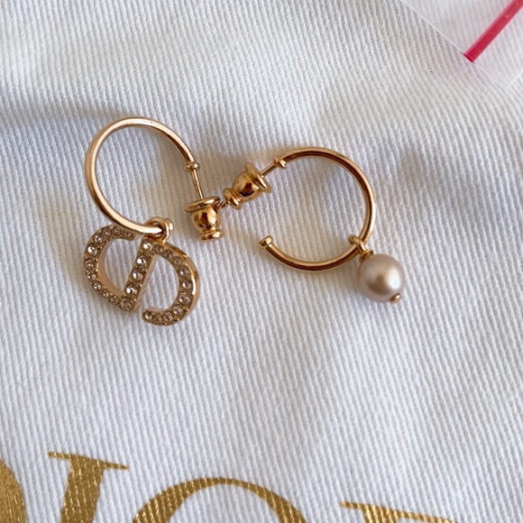 Dior Petit CD Earrings Pink-Finish Metal, Pink Resin Pearl and Pink Crystals - Picture 5 of 15